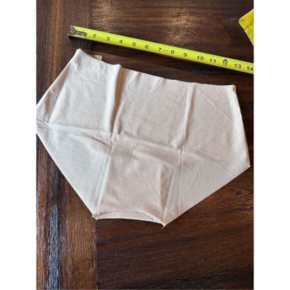 Collection of 3 popular undies - Picture 4 of 12